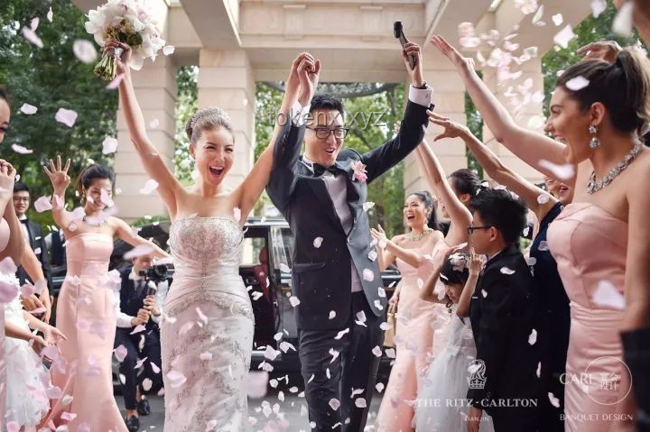 **【轰】那场让本小姐亲历的婚礼风波！💥**